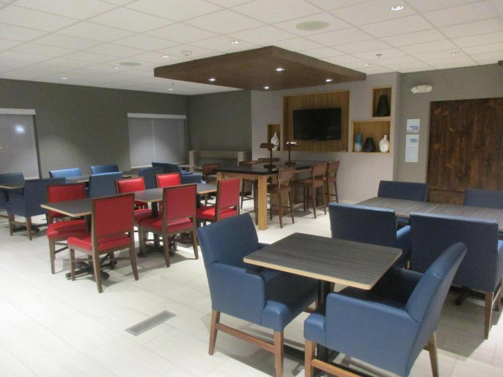 Holiday Inn Express O'Neill By Ihg Exteriér fotografie